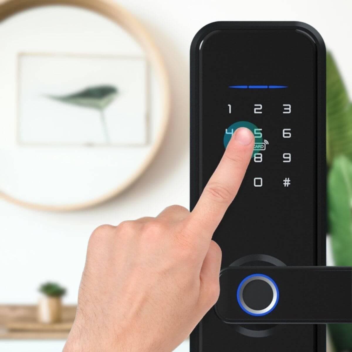Serrure connectée électronique avec lecteur d'empreinte — Securedoor